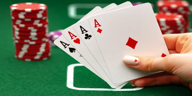 Định nghĩa và lịch sử phát triển của poker online